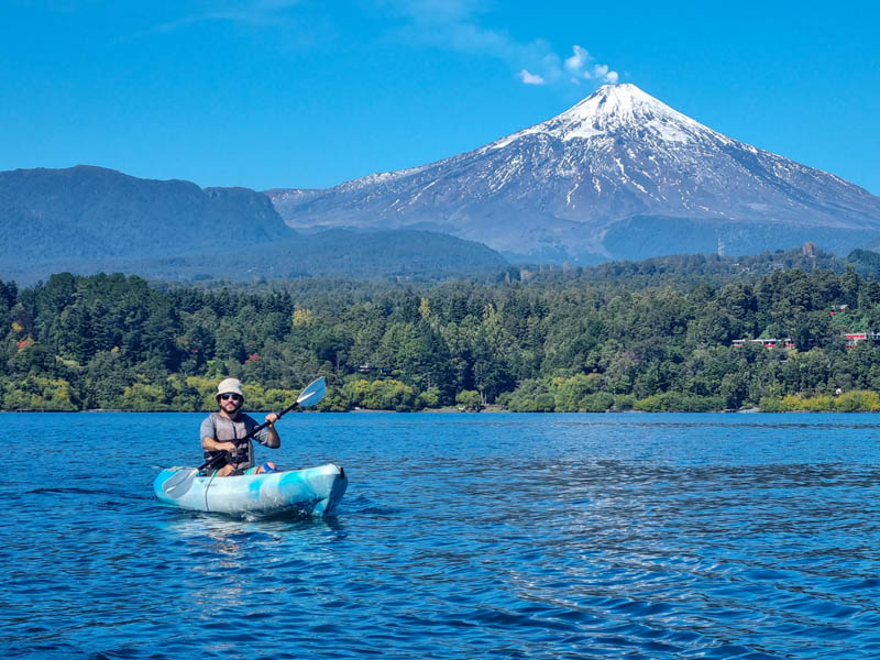 Kayak avec vue sur le volcan Villarrica